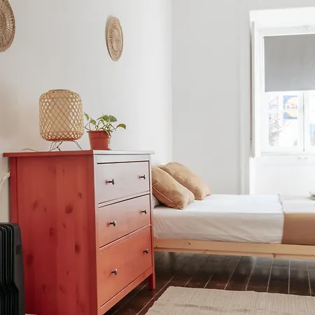 Diogo's Alcantara I By Mycelia Apartament *