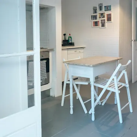 Diogo's Alcantara I By Mycelia Apartman Lisboa